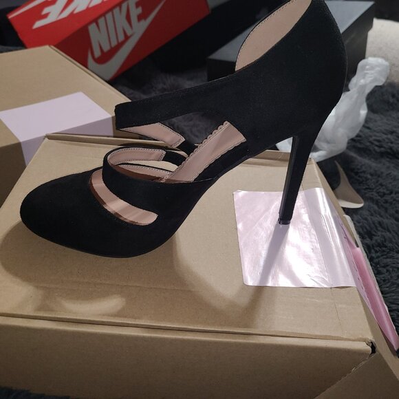 Journey Zeera Pumps - Picture 2 of 2